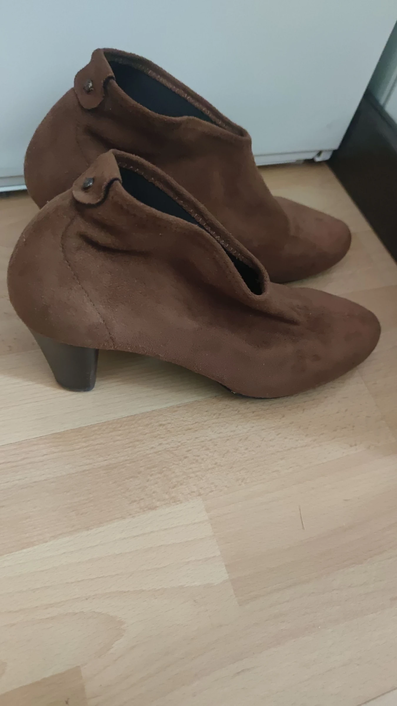 Botines de ante com salto Pedro Miralles Tamanho 38 – photo 18